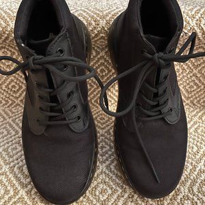 Doc Martens -- Bonny Poly casual boots